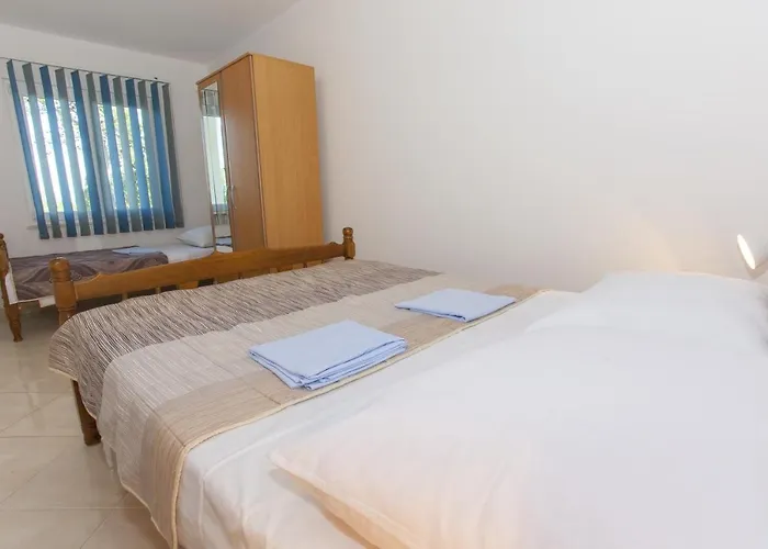 With A Parking Space Sumartin, Brac - 17267 * Sumartin