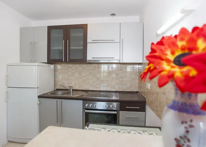 With A Parking Space Sumartin, Brac - 17267 * Sumartin