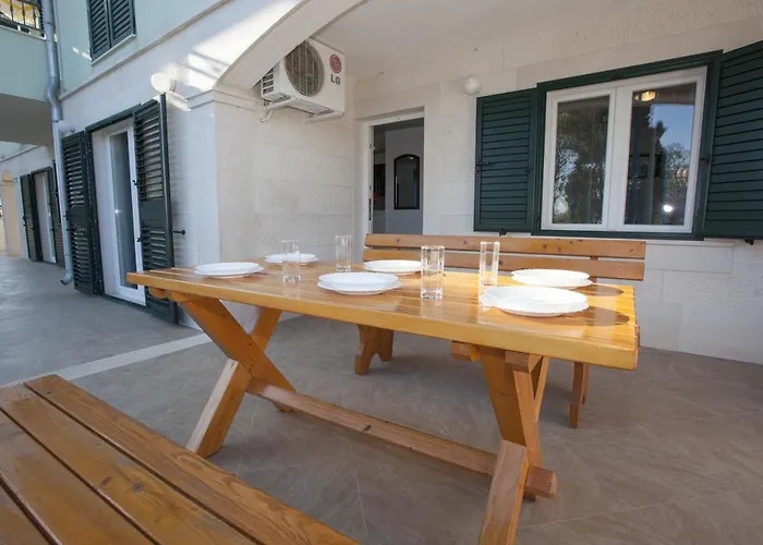 With A Parking Space Sumartin, Brac - 17267 Apartment Sumartin